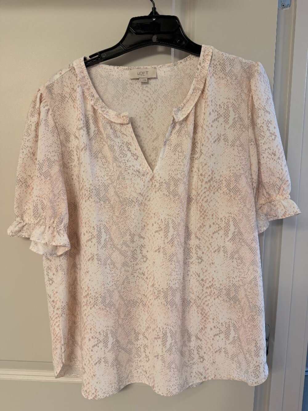 LOFT Blouse Cream Pink Snakeskin Print Short Sleeve Ruffle Detail